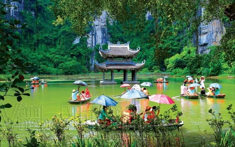 From Hanoi/NinhBinh: HoaLu-Bai Din- TrangAn- MuaCave-BichDon - Bich Dong Pagoda: A Cave-Temple Stop That Balances the Day