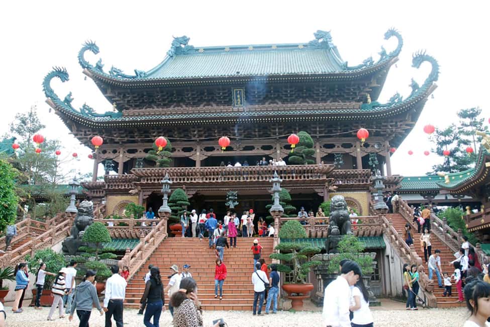 From Hanoi: Perfume Pagoda Tour and Yen Stream Boat Ride - Thien Tru Pagoda at mid-afternoon: the legend behind the rocks