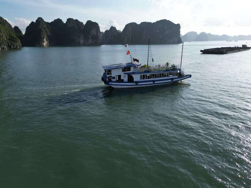 From Hanoi: Private Ha Long Bay Full-day Trip - Seafood lunch on the cruise: what’s included and what to budget