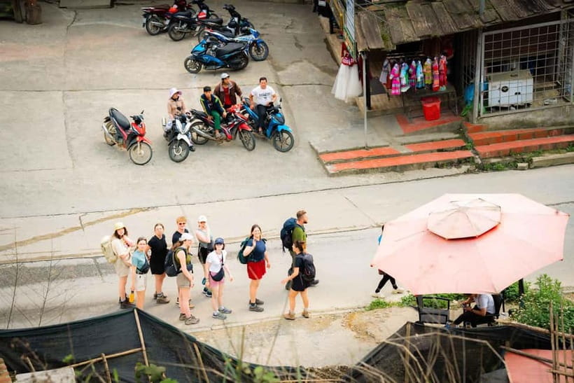 From Hanoi: Sapa Discovery Package Tour 2 Days 1 Night - From Hanoi Overnight Bus to Early Sapa: the schedule logic