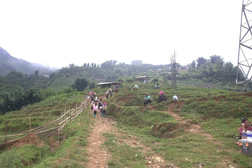 From Hanoi: Sapa Discovery Package Tour 2 Days 1 Night - Exploring Sapa Town for about an hour: quick sights, no pressure