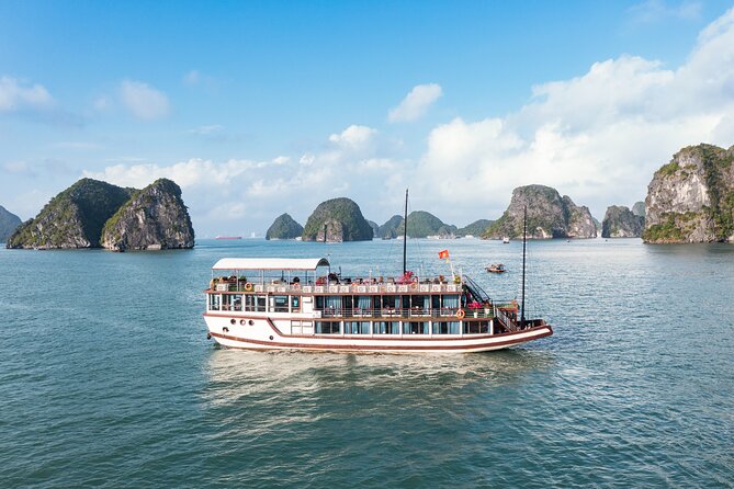 From Hanoi : Sapa Moutain Trek - Halong bay Heritage - Halong Bay Day 4: Surprise Cave by boat, plus a quick day close-out