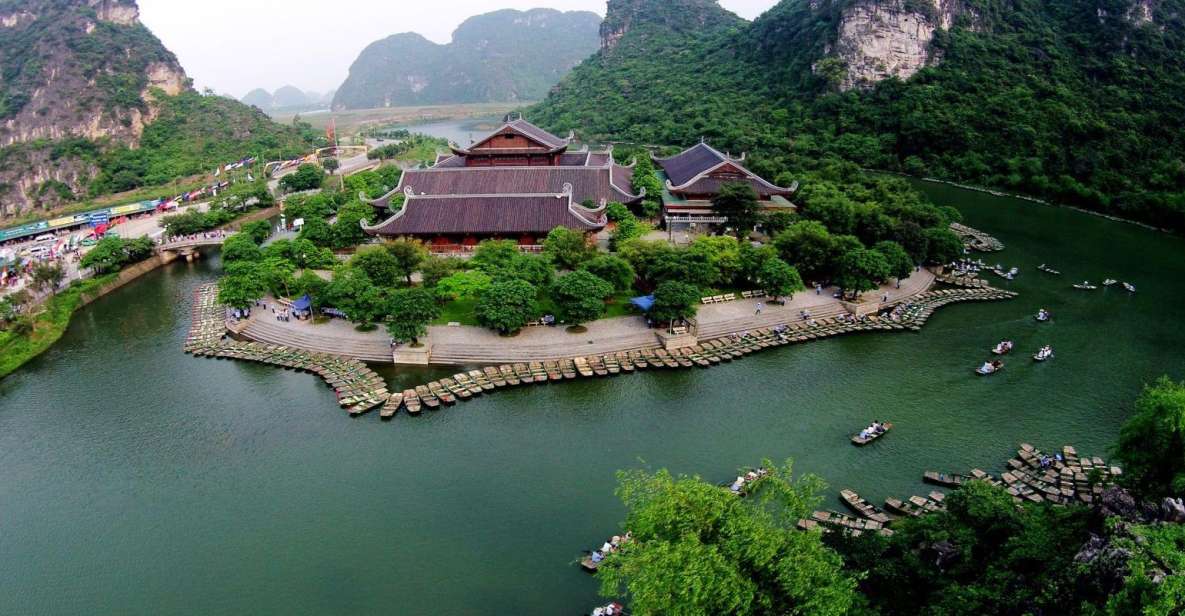 From Hanoi: Trang An & Bai Dinh Pagoda Full-Day Private Tour - Bai Dinh Pagoda: hundreds of statues and one big moment