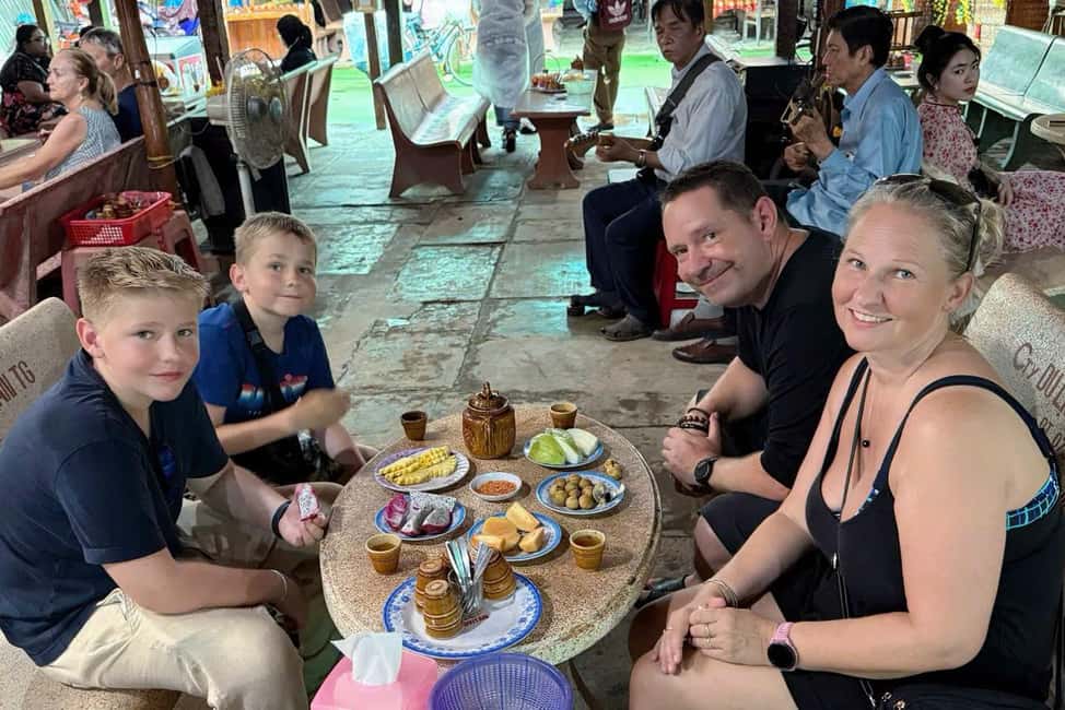 From Ho Chi Minh city: Luxury Mekong Full-Day Trip - From Ho Chi Minh City to My Tho: the morning setup
