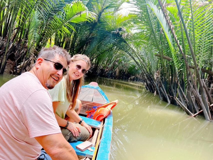 From Ho Chi Minh: Explore Mekong Delta & Vinh Trang Pagoda - Lunch on the tour: 8 dishes, country flavors, and what to expect