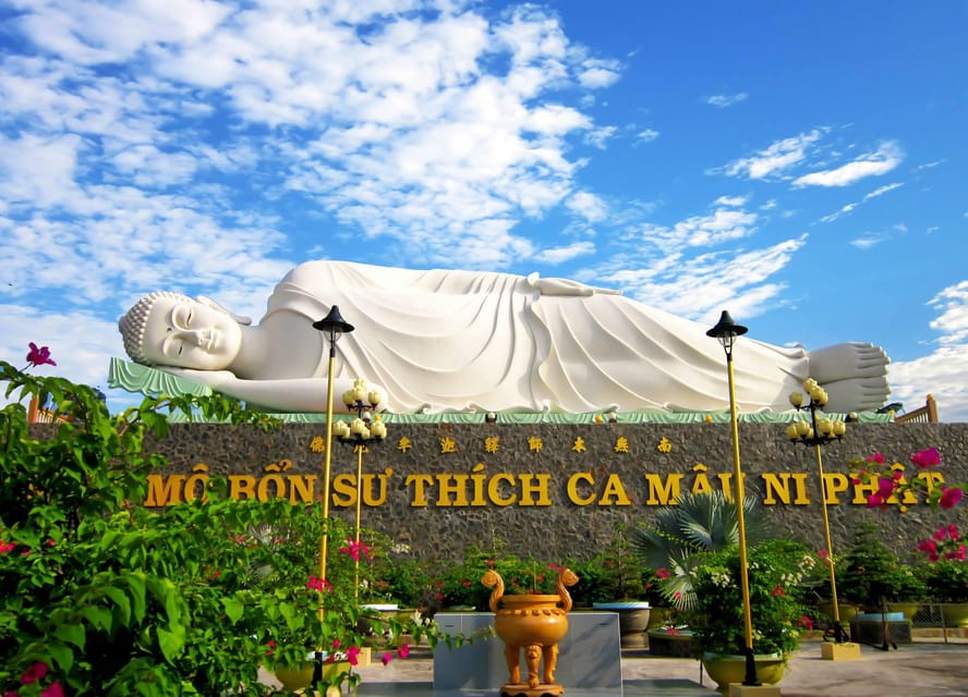 From Ho Chi Minh: Mekong Delta Day Tour with Lunch - Honey bee farm, honey tea with lemon, and fruit tasting