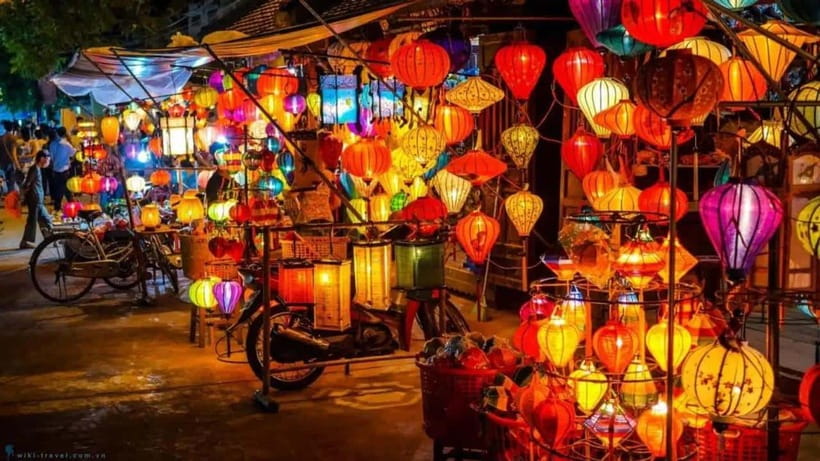 From Hoi An/Da Nang: Hoi An City Tour & Lanterns Release - Hoi An Market: Suits, Scents, and Real Everyday Energy