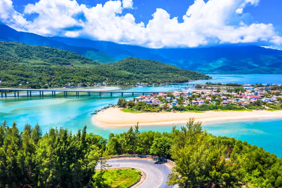 From Hue: Hoi An Guided Bus Tour with 4 Scenic Stops - Stop 4: Marble Mountains—caves, temples, viewpoints, and the Lady Buddha