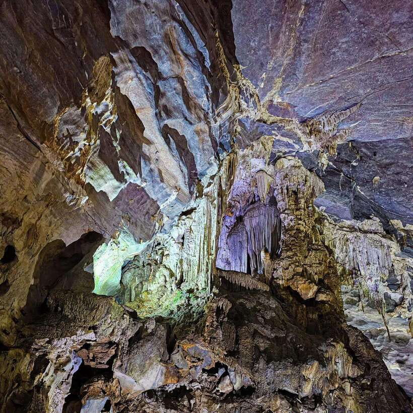 From Hue: Phong Nha Cave & Paradise Cave Full-Day Trip - Phong Nha Cave by Son River Dragon Boat: Where the Scenery Drops In