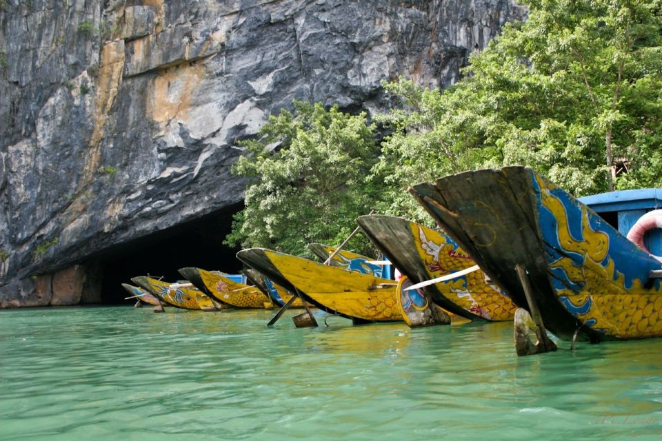 From Hue: Private Guided Tour to Phong Nha Cave with Lunch - The One Sticky Issue: Tipping Expectations on the Water