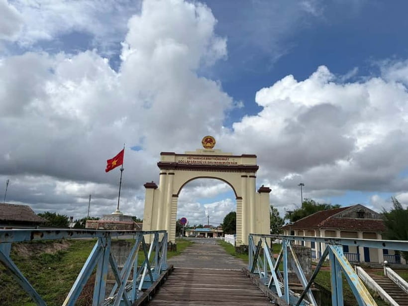 From Hue: Vinh Moc Tunnels & DMZ Local Insight Tour - Hue to the DMZ: using the ride time instead of watching the scenery pass