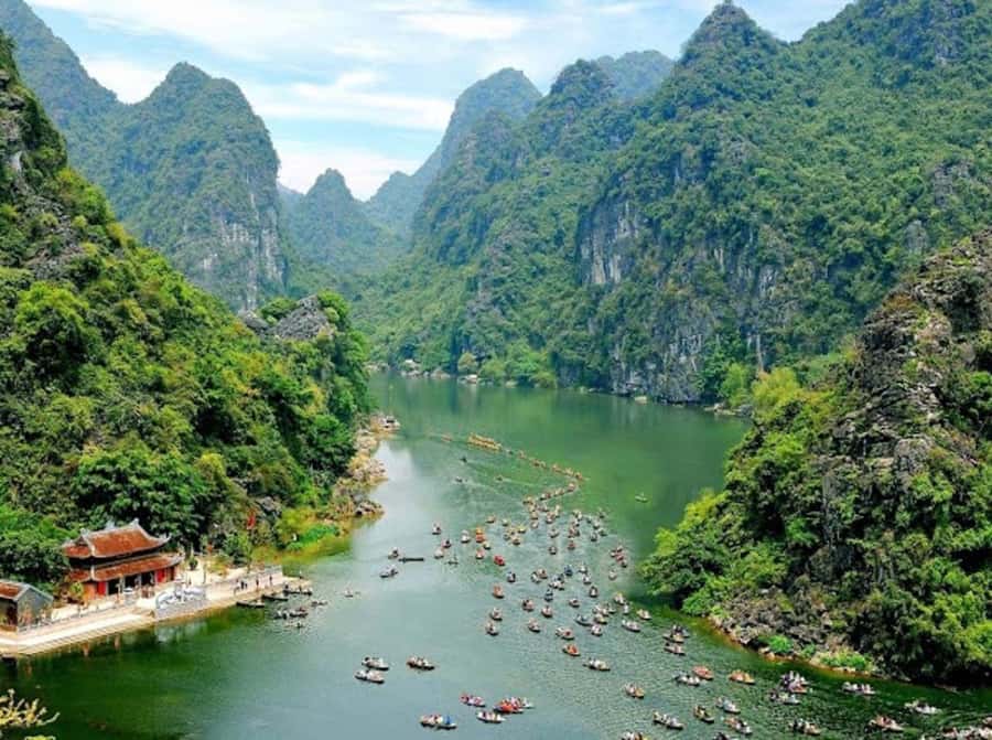 From Ninh Binh : Bai Dinh, Hoa Lu, Trang An, Mua Cave Tour - Price and logistics: what $14 really means