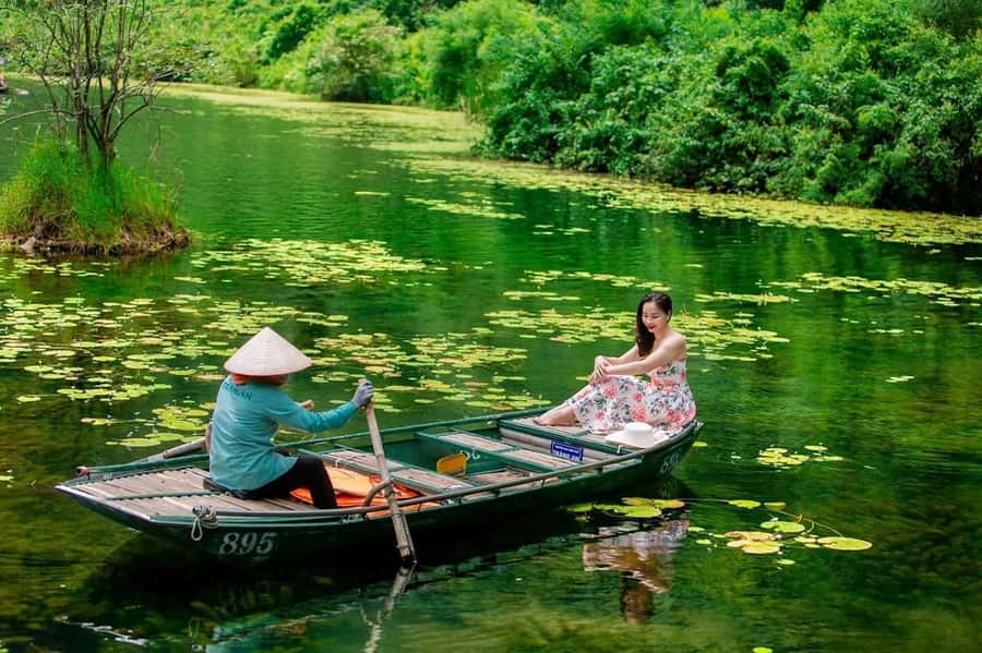 From Ninh Binh : Bai Dinh, Hoa Lu, Trang An, Mua Cave Tour - What to pack and how to make the stairs easier