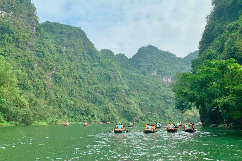 From Ninh Binh: Hoa Lu, Trang An, Mua Cave, & Bich Dong Tour - The Big Idea: One Day That Hits Viewpoints and Caves