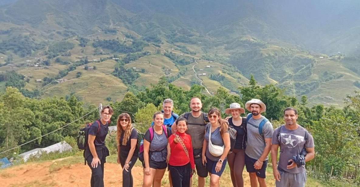 From Sapa: Guided Full-Day Trekking with Lunch and Drop-Off - Y Linh Ho (1.5 km in): first photos and an early sense of the route