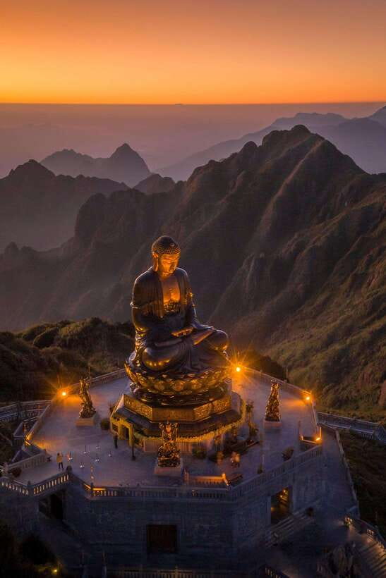From Sapa:Cable Car Ticket To Fansipan Legend & Car Transfer - The Enlight Path of Thanh Van: walking as part of the experience