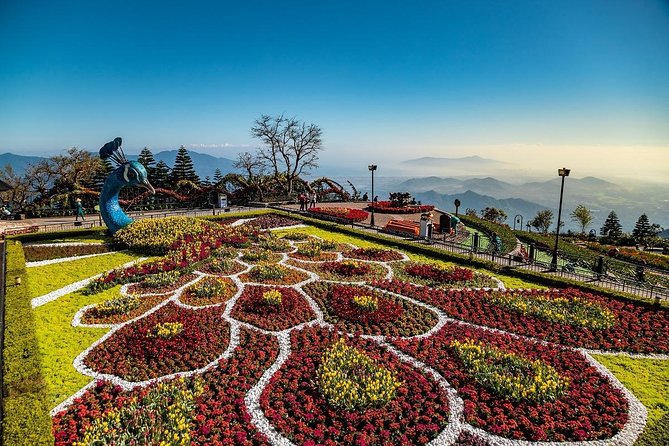 Full day Ba Na Hill with Cable Car and Lunch from Da Nang - Fantasy Park: Free Games and the Kid-at-Heart Reward