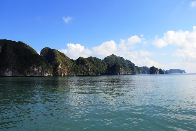 Full day boat trip with Cat Ba Captain Jack to Lan Ha Bay and Ha Long Bay - First impressions: Cat Ba to the water, without the stress