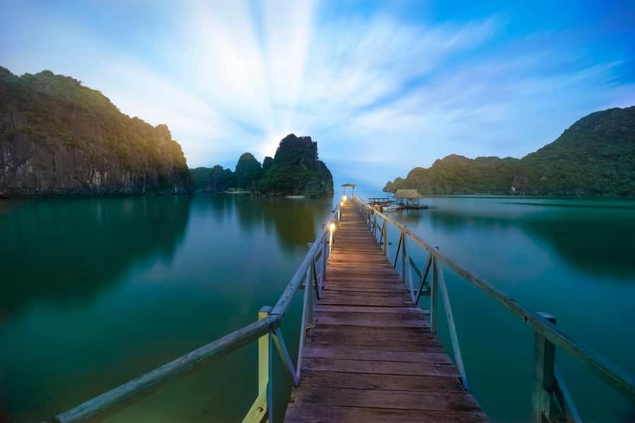 Full day boat trip with Cat Ba's captain Jack - Cat Ba to Ha Long: why this route feels like you’re actually exploring