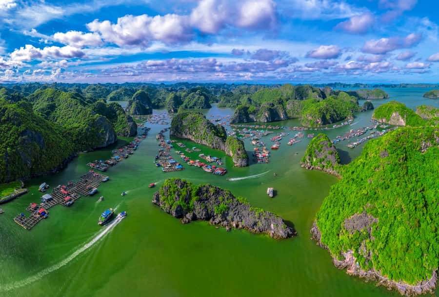 Full day boat trip with Cat Ba's captain Jack - Ha Long Bay views: UNESCO scenery without the full-day Ha Long slog