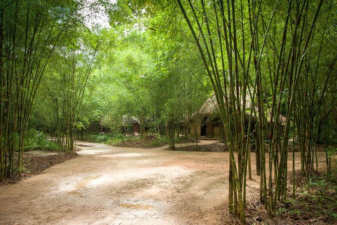 Full day Cu Chi Tunnels And Mekong Delta Guided Tour - Pre-Tunnel Intro Video: How the Morning Gets You Oriented