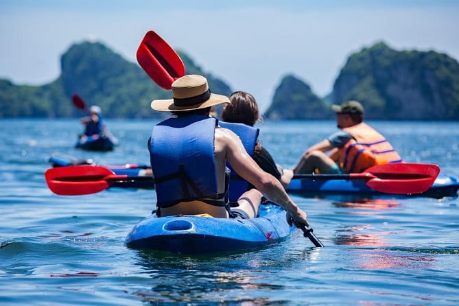 Full day deep water soloing - Kayaking in Cat Ba - Ha Long Bay. - Kayaking to Hồ Ba Hầm: Caves and Hidden Lagoons When Tide Allows