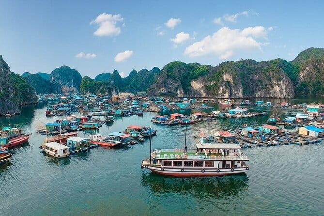 Full day deep water soloing - Kayaking in Cat Ba - Ha Long Bay. - What to Bring (and What to Plan For) Before You Step Off the Kayak