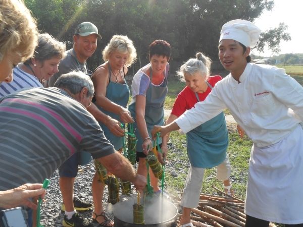 Full-Day Farming & Cooking class at Agricultural Village - Small group size (max 15): the help you notice during cooking