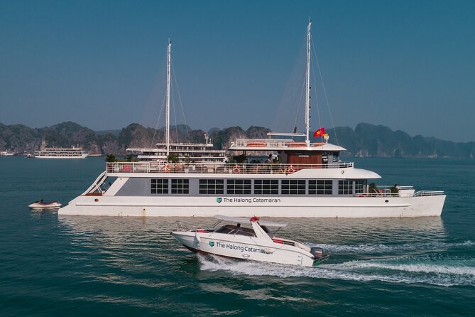 Full Day Group Tour in Lan Ha Bay - Lan Ha Bay kayaking: grotto entrance into a private lagoon