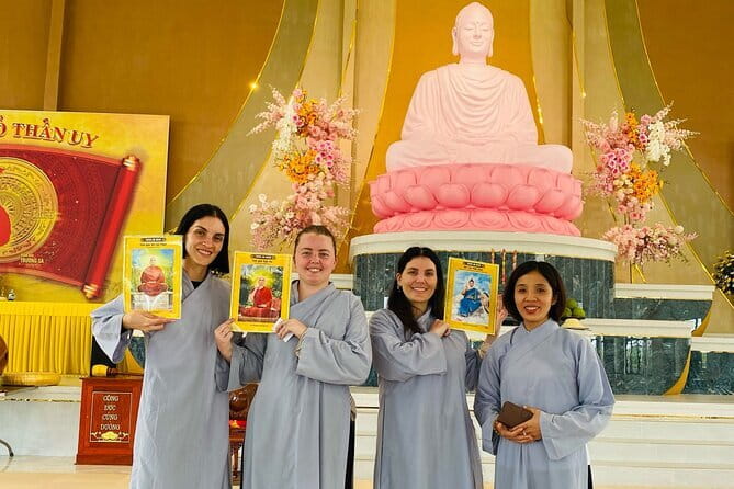 Full-day Guided Meditation Experience in Ha Noi - Your morning starts at a Hanoi pagoda, not a hotel lobby