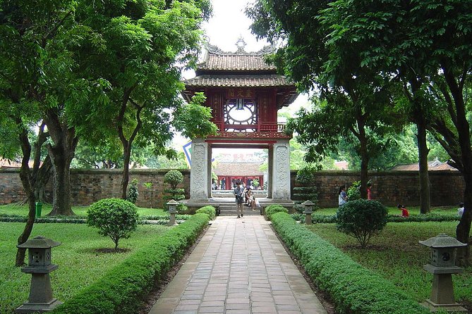 Full-Day Hanoi City History Tour - Ho Chi Minh Mausoleum complex: what you get in 90 minutes