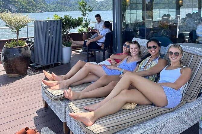 Full Day Private Tour in Halong with Lunch - Entering Halong Bay by limousine, not stress