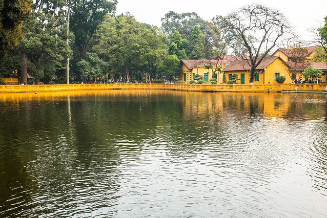 Full Day Tour in Hanoi City by Limousine Bus - Stop 1: Ho Chi Minh Complex and Mausoleum in the morning
