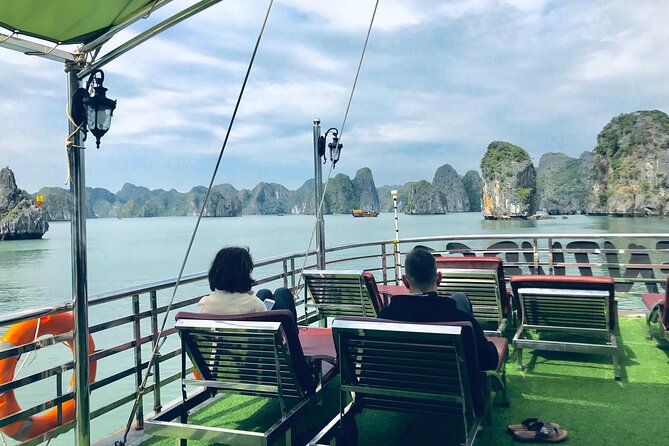 Full day trip to Lan Ha-Ha Long Bay from Cat Ba, avoid the crowds - Why the Lan Ha + Halong combo feels easier (and quieter)