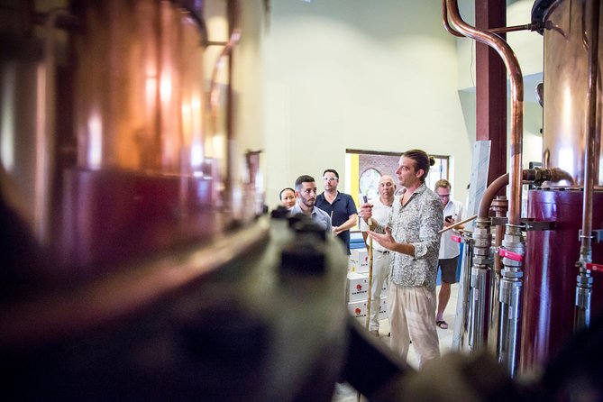 Guided tour of Sampan distillery // Agricultural Rum Medalist - From Sugar Cane Harvest to Rum Production: The Process in Plain Language