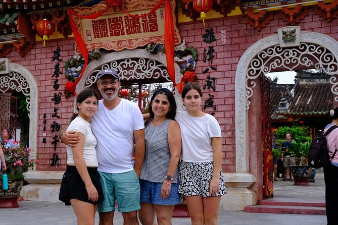 Guided Tour to Marble Mountain &HoiAn City-BoatRide-Night Market - Who this tour fits best
