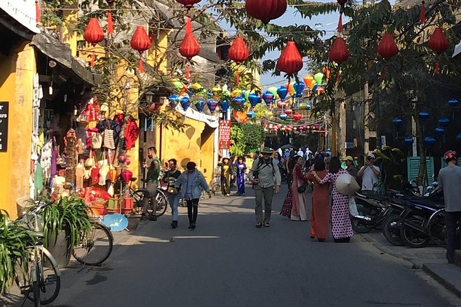 Guided Tour to Marble Mountains & Hoi An Walking Tour , Night Market, Boat Ride - The sampan boat ride: lanterns, light, and a quieter pace