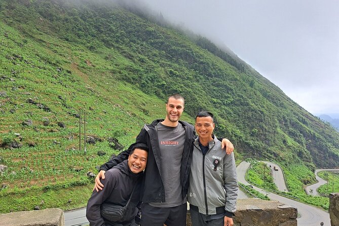Ha Giang Easy Rider 3D3N - Sky Path hike: the 2-hour cliffside test (and how to prepare)