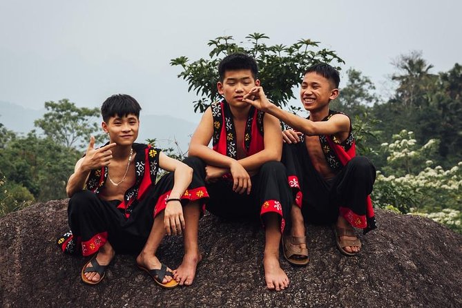 Ha Giang Easy Rider 3D3N - Guides and the safety factor on a road trip this intense