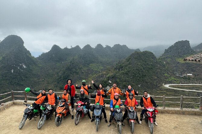 Ha Giang Easy Rider 4 Days Small Group Max 6 -8 Pax/ Group - Day 1: Quan Ba Heaven Gate, then Yen Minh’s gray karst