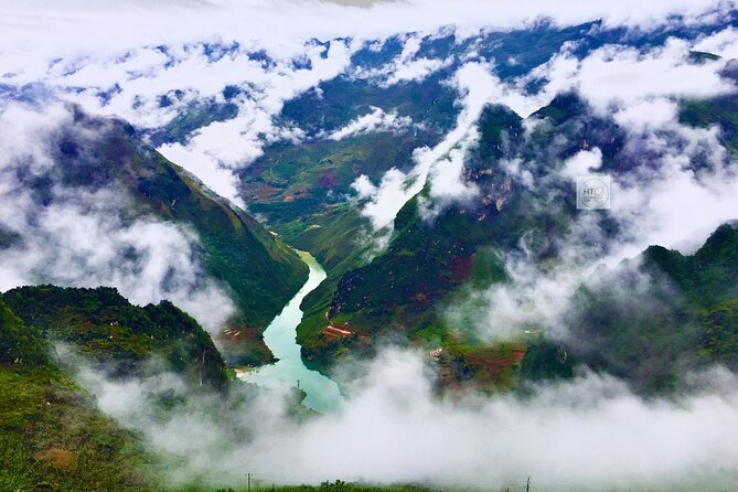 Ha Giang Loop 2D/1N Private Room + Free Dorm Hotel 1N before tour - Lodging before and during the loop: private room comfort plus a free start-night