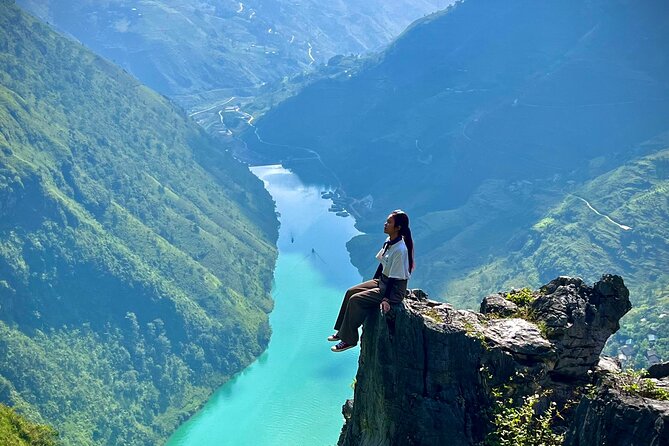 Ha Giang Loop 3D/2N Private Room+Free Dorm Hotel 1N before tour - Your First Day: Ha Giang City to Quan Ba Heaven Gate and Dinh Vua Meo