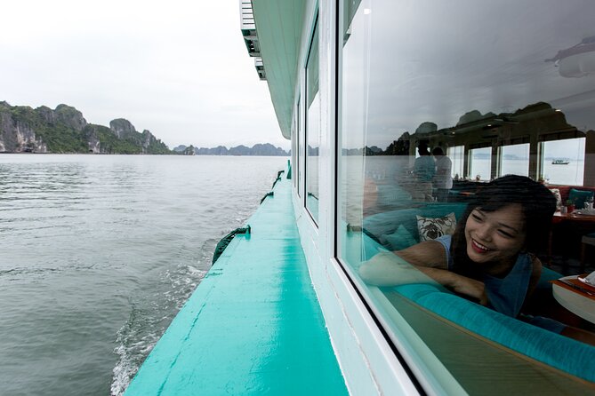 Ha Long Bay Day Tour with Lunch, Kayak, Cave explore - Ha Long Bay in 5.5 hours: why this pacing works