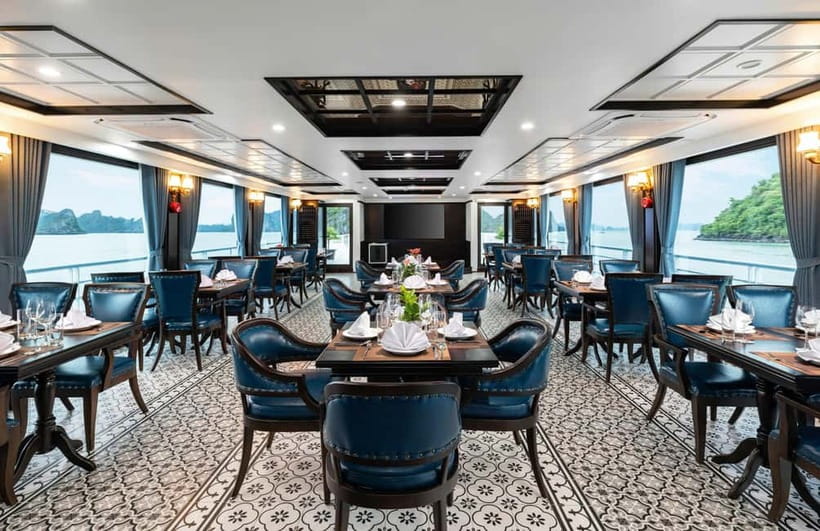 Ha Long Bay- Deluxe Day Cruise, Lunch& Kayaking&Sunset party - How this Ha Long Bay deluxe day cruise actually feels