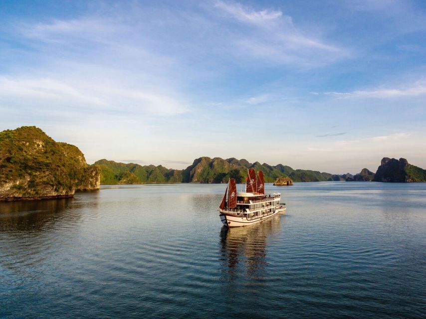 Ha Long & Lan Ha Bays: 2-Day Cruise with Meals & Kayaking - Food on Board: Value You Can Actually Taste
