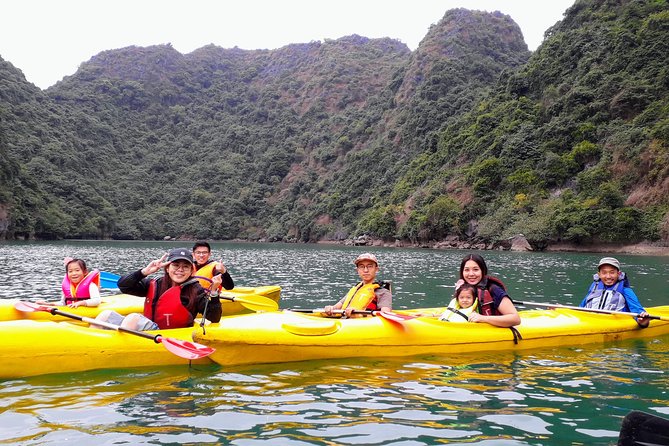 Ha Noi - Cat ba island - Lan Ha Bay - Kayaking 1 Day - Getting to Cat Ba: Harbor → Ferry + Car