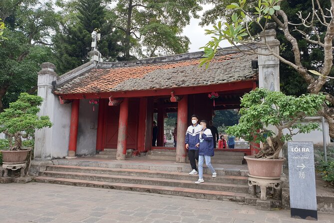 Ha Noi Exclusive City Tour Full Day (1D) - The Ho Chi Minh complex and One Pillar Pagoda: plan around the dress code