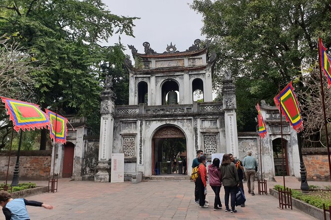Ha Noi Exclusive City Tour Full Day (1D) - Lunch, coffee, and the “human pace” of a small group