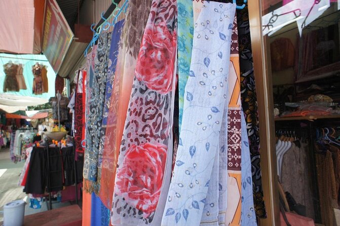 Ha Noi: Van Phuc Silk Weaving Half-day Tour - Van Phuc Silk Village: more than a shopping stop