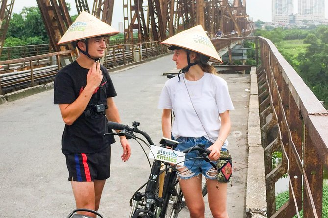 Half Day Ha Noi Tour by E-bike - What’s included: gear, guide support, and a vegan buffet lunch